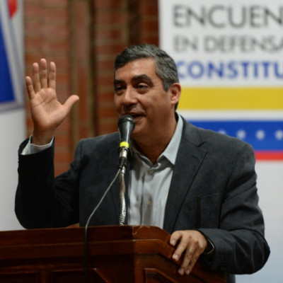 El ex ministro del Interior y de Justicia de Venezuela, Miguel Rodríguez Torres, quien acaba de salir de prisión, se ve aquí dando un discurso en Caracas en 2017.
