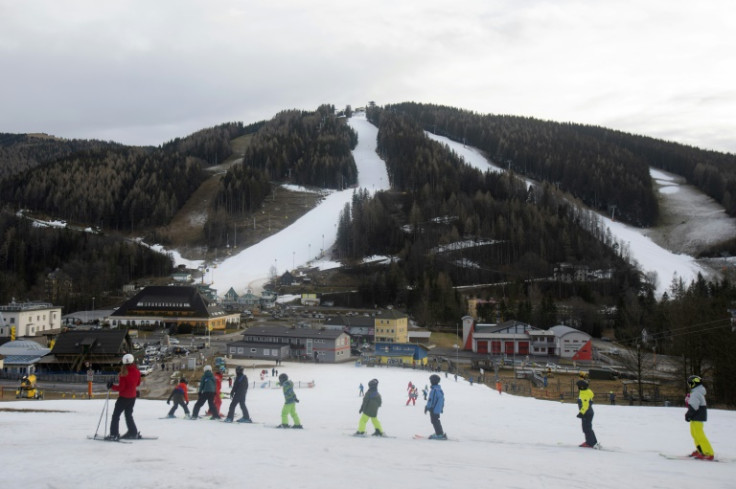 Desde Austria hasta Francia, Italia y Suiza, las pistas de esquí se han ido derritiendo