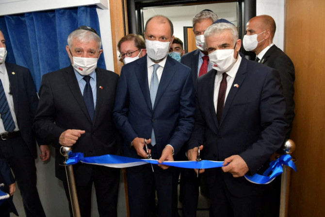El ministro de Relaciones Exteriores de Israel, Yair Lapid, inaugura la misión diplomática de Israel en Rabat