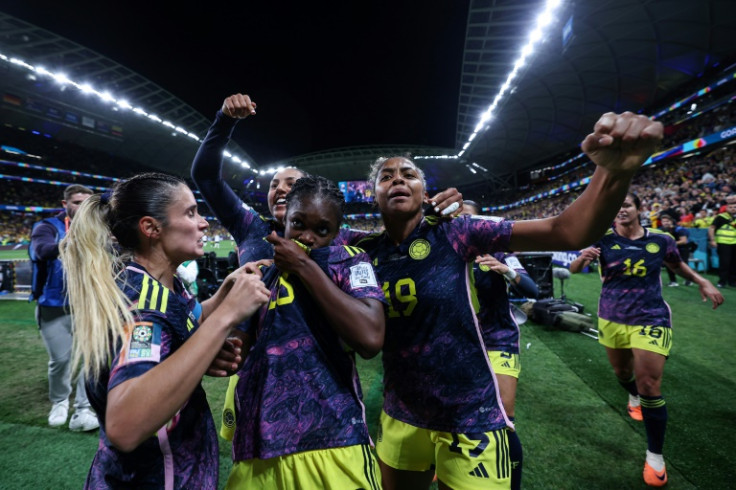 La delantera de Colombia Linda Caicedo celebra marcar el primer gol de su equipo