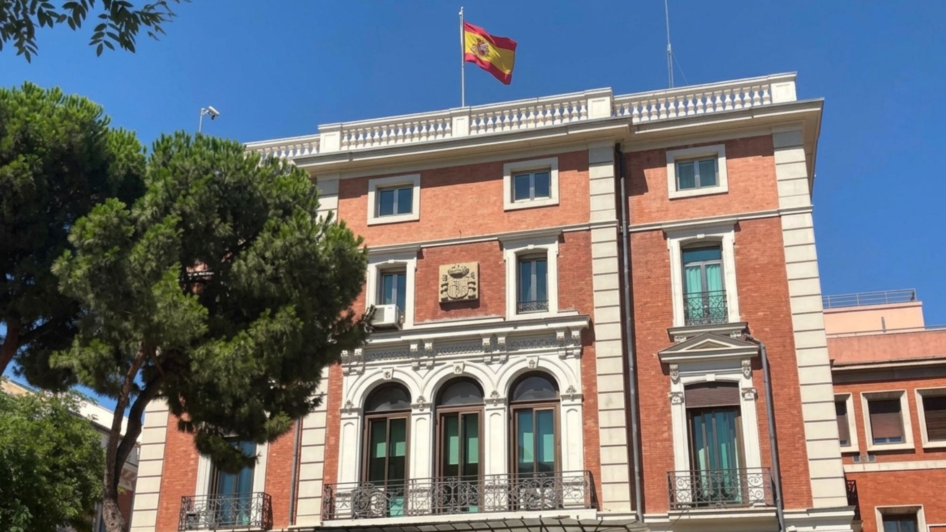 Interior duplica su capacidad de identificación de migrantes en Ceuta 